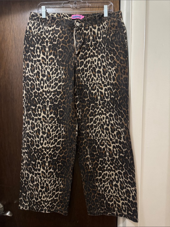 Edikted Denim - Edikted Leopard Print Wide Leg Jeans